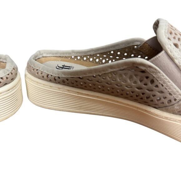 Sofft Somers II Taupe Leather Perforated Mules Slip On Sneakers Shoes Womens 8 - Picture 3 of 16
